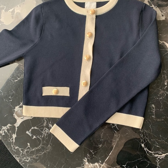 Brand new cardigan - Picture 3 of 3